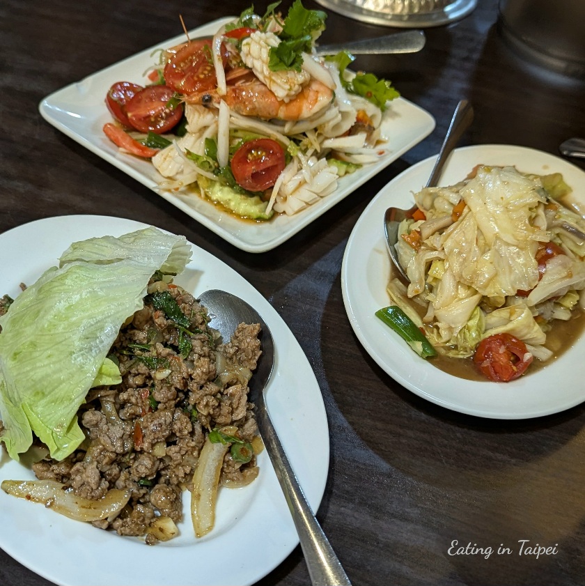 Elephant kitchen thai table spread