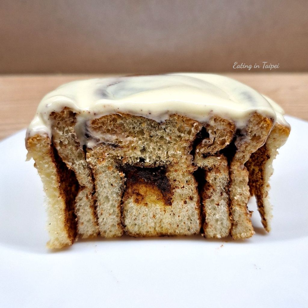 feed the wife bakery cinnamon rolls 4